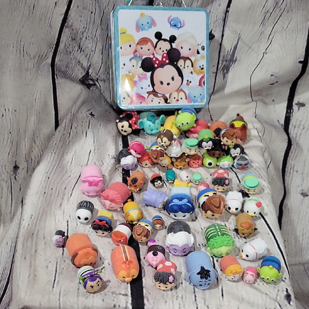 Disney Tsum Tsum Figurine Collection 60 piece